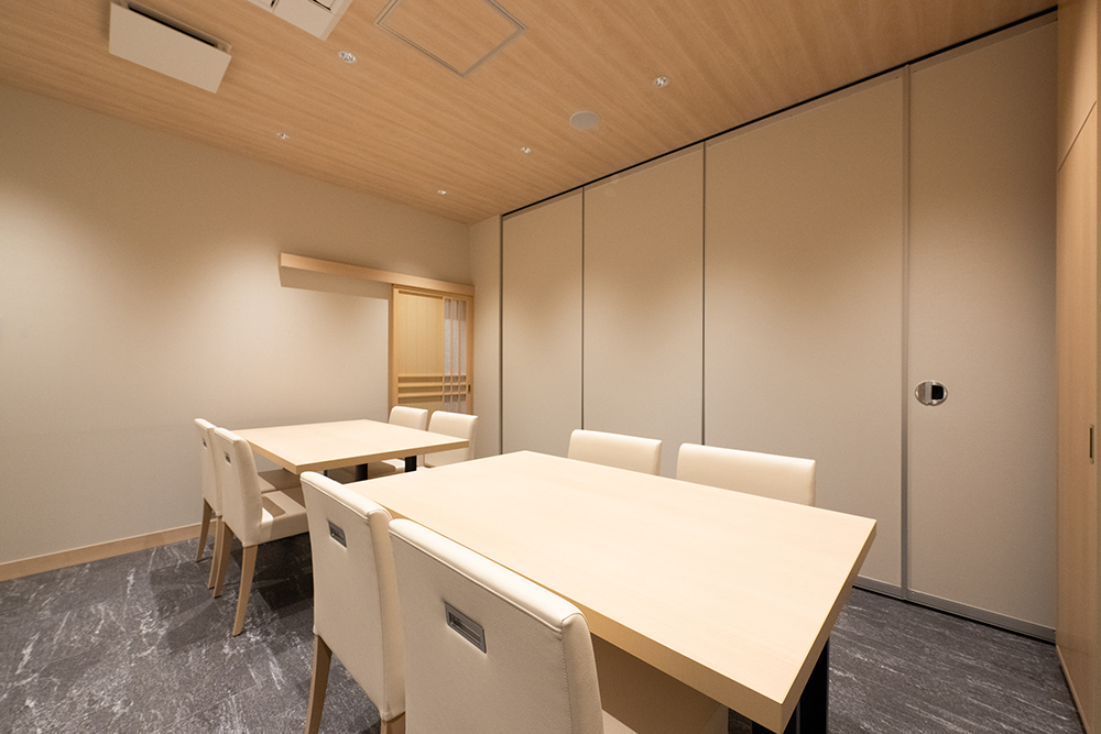 個室（8名様まで）